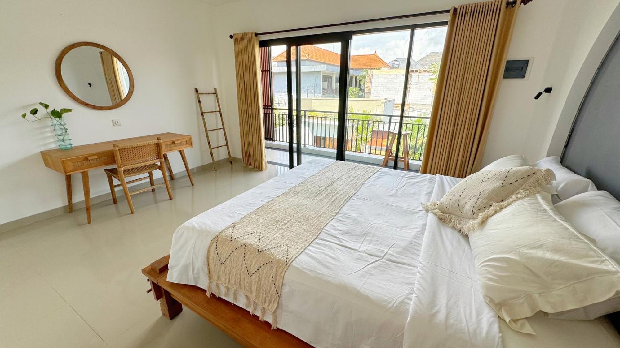 Villa Niu Center Canggu - Fattylion Εξωτερικό φωτογραφία